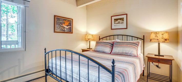 2 Blocks to Main St Downtown Frisco Condo! Hotels in Frisco