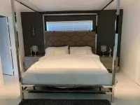 Charming 3-bedroom house in lovely Miami with AC, WiFi Palmetto Estates住宿飯店