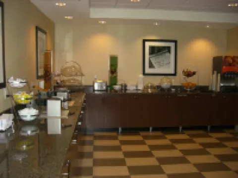Hampton Inn & Suites Pueblo/North Hotels in Pueblo
