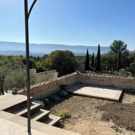 Hamlet house with swimming pool