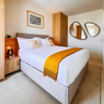 VILLTAK SAINT-TROPEZ Luxury Two-Bedroom apartment in the heart of Saint-Tropez