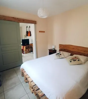 Gîte familial - On the banks of the Nivernais Canal