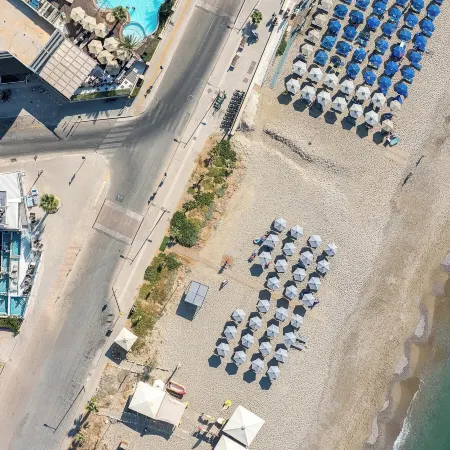 Pearl SeaBreeze Suites