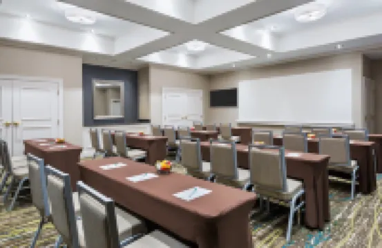 霍利奧克斯普林菲爾德北Homewood Suites by Hilton