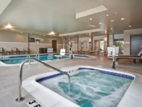 Hilton Garden Inn Lansing/West Hotels in Waverly