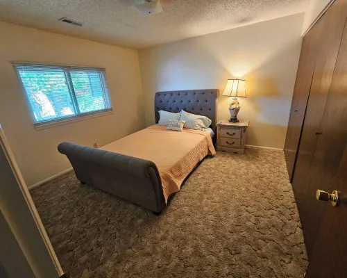 Cozy apartment on the western slope. Pet friendly. Hotels in Rangely
