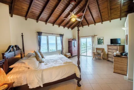 Villa Angelina with Amazing Panoramic Views.Enjoy the quiet at Oyster Pond