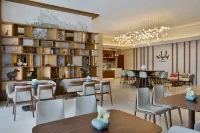 DoubleTree by Hilton Sharjah Waterfront Hotel & Residences - breakfast