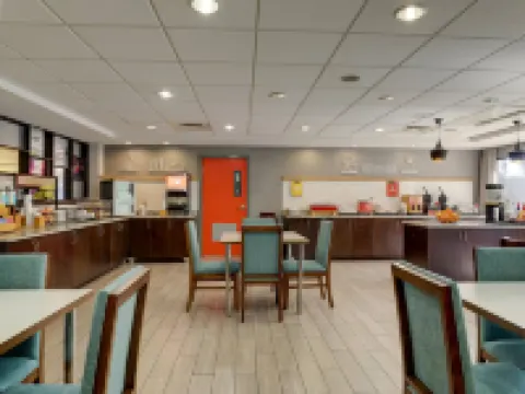 Hampton Inn Cumming Hotels in Forsyth County