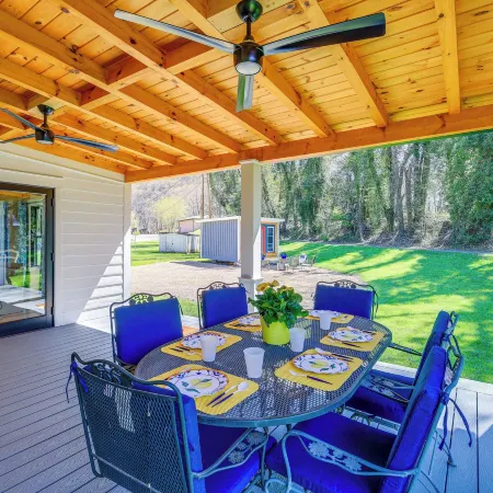 Stunning Damascus Vacation Rental w/ Fire Pit!