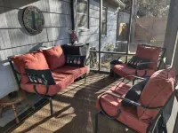 Charming 3-bedroom house in lovely Pensacola. 15 minutes to beaches