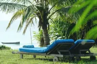 Bright and breezy home from 3 bedoom home right on the beach