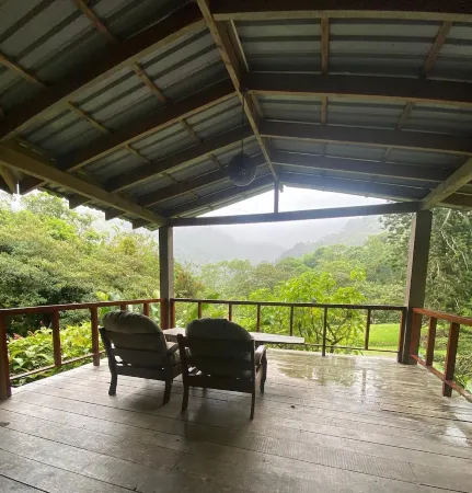 One Bedroom Cabin On Two Hundred Acres in costa rica Отели в г. Параисо