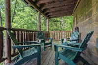 Romantic Retreat!!! Newly refreshed cabin with hot tub~New listing rates!