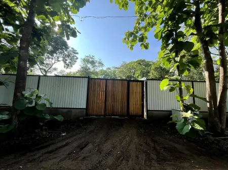 3 Bdr Luxe Villa with Private Pool, 20 Min from beach By Foot