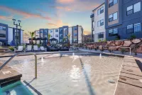 Resort Style Oasis Near Zion NP/ Pools, Waterslide and Lazy River