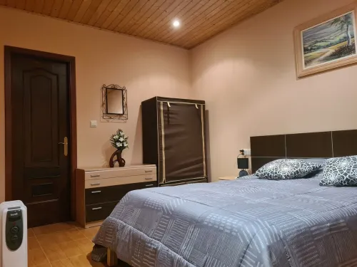 ¡A 10 Minutos de Santiago de Compostela! Casa Ideal Para Familias