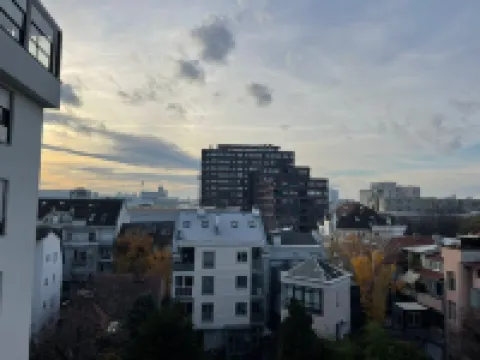 Centrally and quietly located apartment. 7 minutes walk to the old town