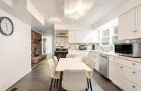 The place of possibilities with amazing heated pool. Hotel di Richland