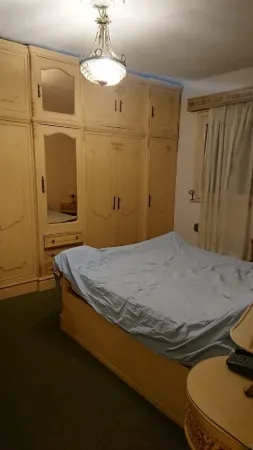 Cozy 2-bedroom apartment in pleasant Mohandesin with WiFi, AC Отели в г. Qesm Boulaq Ad Dakrour