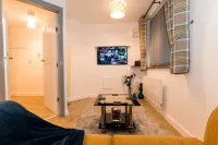 1 Bedroom Newton Apartment. Free Parking. Garden. Wigan