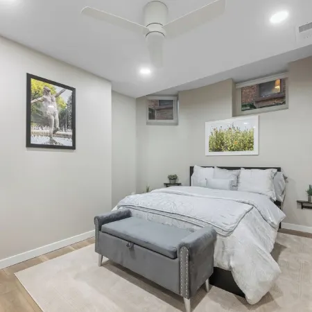 Cozy 1-bedroom w/ AC, WiFi  - Heart of the Clifton Gaslight District.