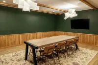 Moxy Cincinnati Downtown