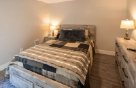 Charming townhome with 2 master suites, WiFi, AC in tranquil Sugar Mountain