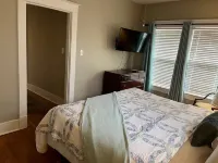Charming 2-BR apt 4 min to hospital, free WiFi, in Memphis Midtown, free parking