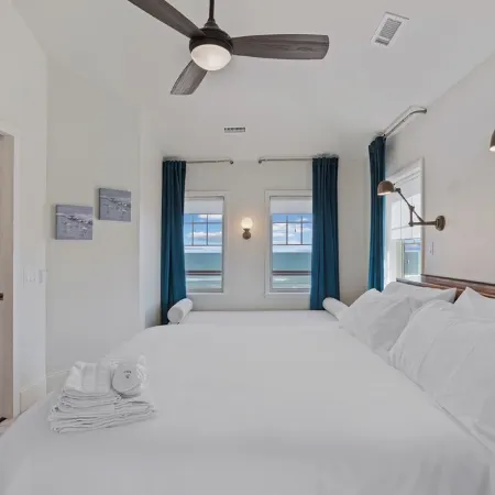 Surf City Shores / Ocean Views, Hot Tub & Beach Access