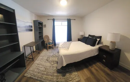 Lake front with boatslip Hotels in Sicamous