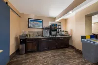 Quality Inn & Suites Airport - Bữa sáng