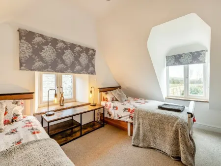 Somerset, detached cottage, large enclosed garden, outdoor dining, pet friendly! Отели в г. Сомертон