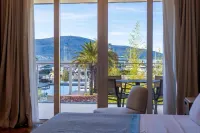 Chic 1-bedroom apartment with WiFi, AC in charming Tivat Hotels in 