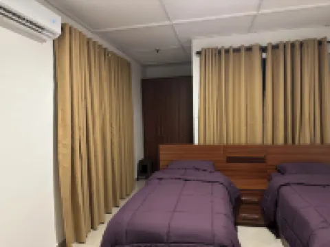 Charming upper level 2-bedroom house in tranquil Panadura with WiFi, AC