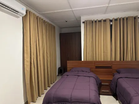 Charming upper level 2-bedroom house in tranquil Panadura with WiFi, AC