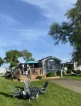 Beautiful 3-Bedroom Cottage located on Sherkston Shores! Hotels in Port Colborne