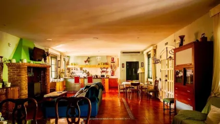 Entrevolcanes Rural House Отели в г. Сьюдад-Реаль