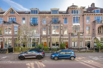 Spacious Authentic House in the Best Part of Utrecht Hotels in Oost