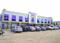 Ocean Palace Guest Inn - Parkplatz