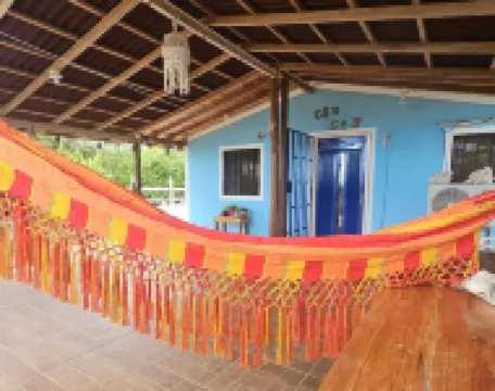 Charming 2-bedroom house with WiFi, AC in Dibulla, ocean view.