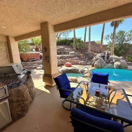 Desert Oasis Near Casinos, River & Outdoor Adventures