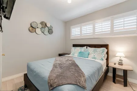 Tropical Home with Pool/Spa, BBQ, Fire pit. Family fun! Отели в г. Чула-Виста