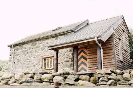 Ty Beic Country Apartments, The Barn