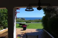 La Roca" beachfront house in an exclusive residential complex