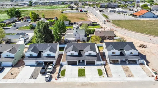 Nan's Nest: A rich, cozy retreat. Everything you need to nest in total comfort.