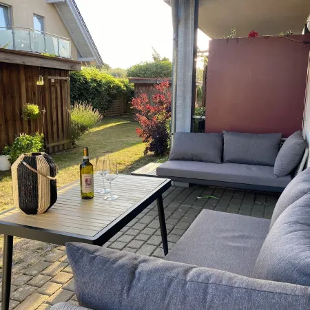 Newly renovated and cozy apartment. Pet friendly!