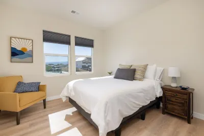 Modern Grand Junction Getaway Near Wineries, Hiking Trails and National Monument 그랜드정션 지역공항 주변 호텔