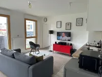 Charming 2 Rooms with Balcony and Parking between Paris and the Airport
