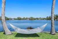 Enchanted Lake House Miami - Spacious 4-bedroom house in Miami with AC, WiFi